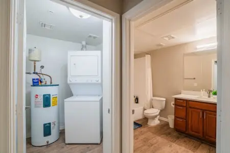 b1cf3524 c93a 48 wFVEV