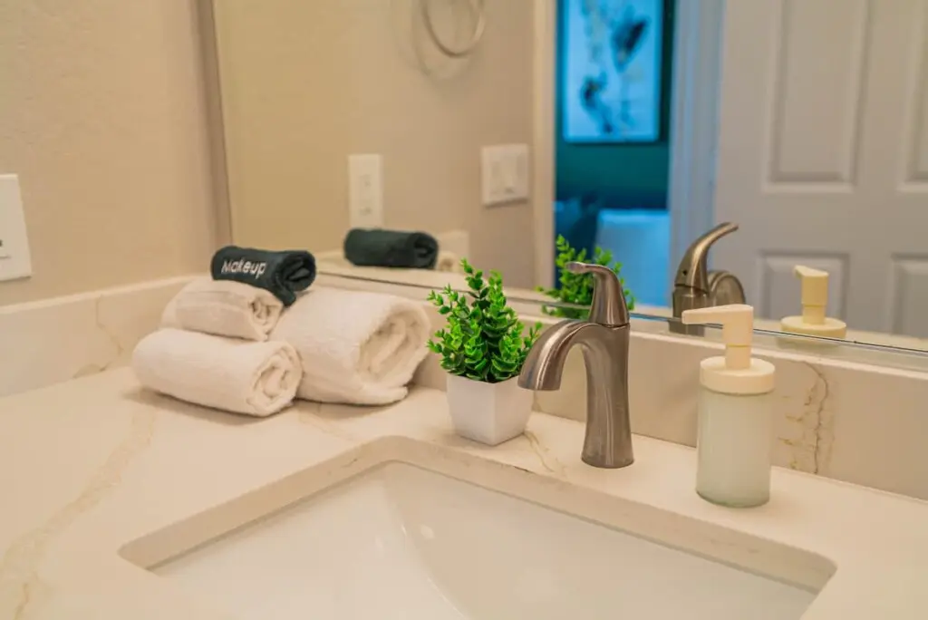 e8506572 d1ae 49 KDEa0