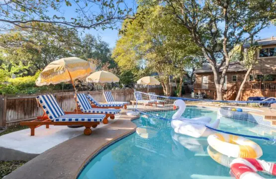 0900ded7 2a2b 4a efqND