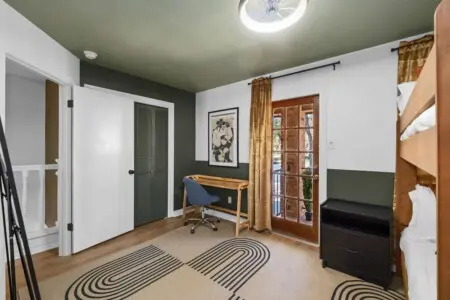 b7d403c2 4d17 4f Kt6Vp