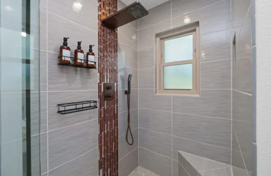 be7f76d4 f946 49 7YO0