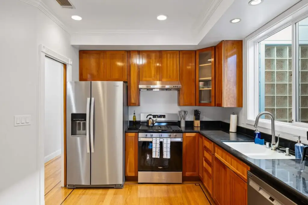 cfb30013 0687 42 FRfXg