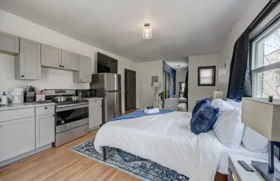 2f716037 bab4 4a l6IcH