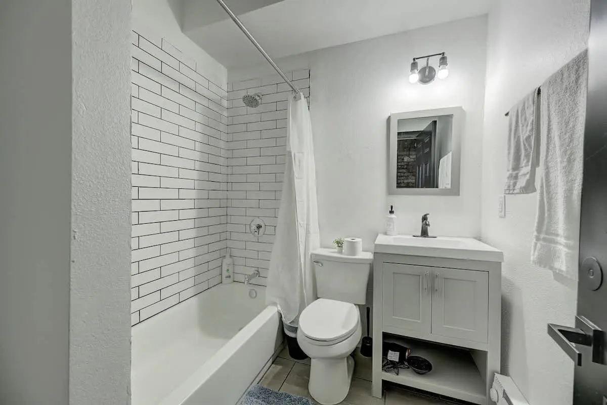 b924c389 6751 4b pwjzi