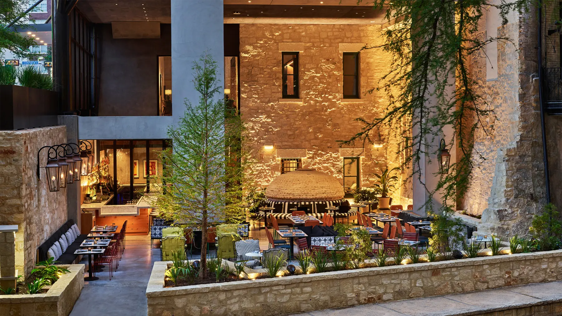 domingorestaurant gallery image 06 686c31bfef031