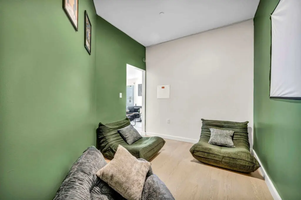 euttlu5jfyomlbhnjaiy