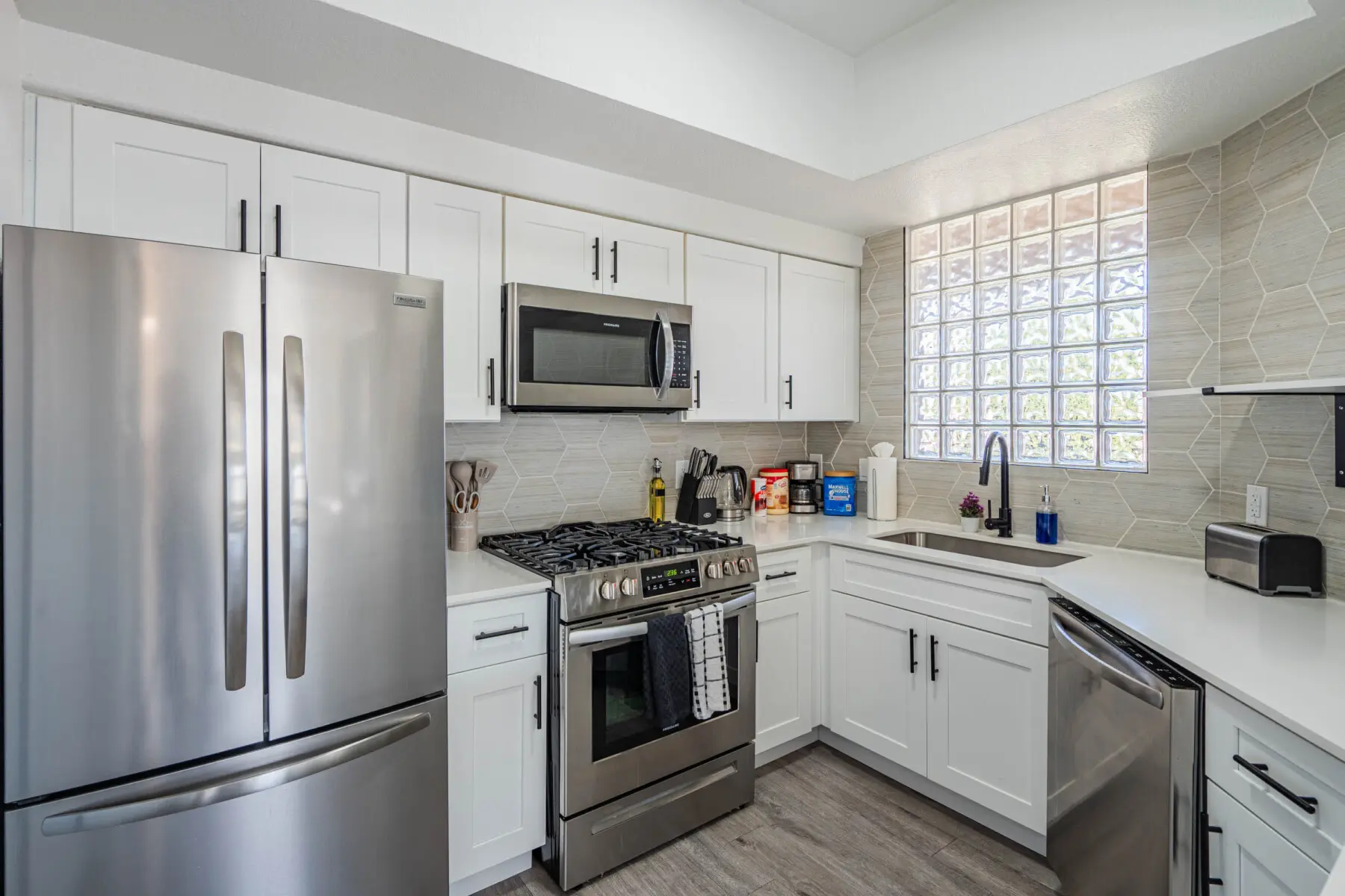 lumnltxdclbsgvyi0vvl