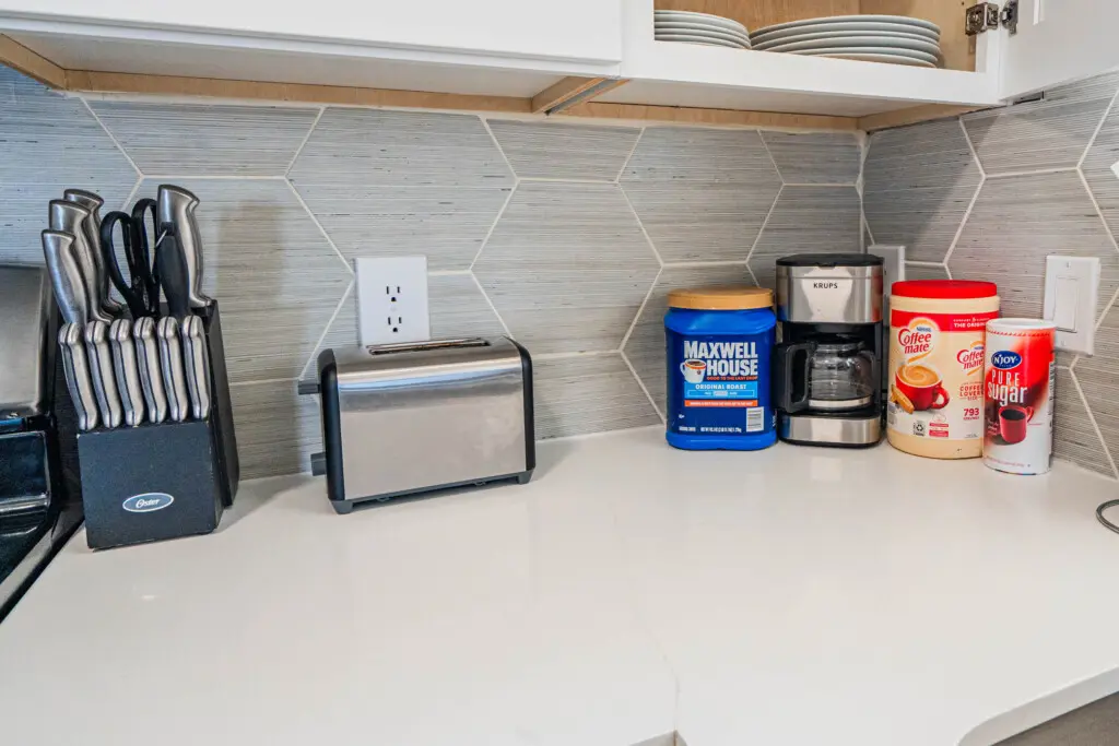 nfftob7omcs7feg75qzs