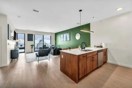 q7cbdy757nwjontiut8f