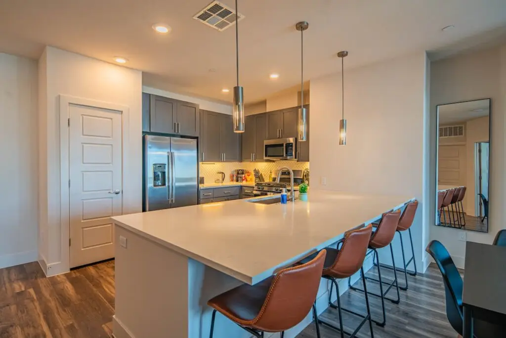 068856e8 42dd 44 VF4Kn