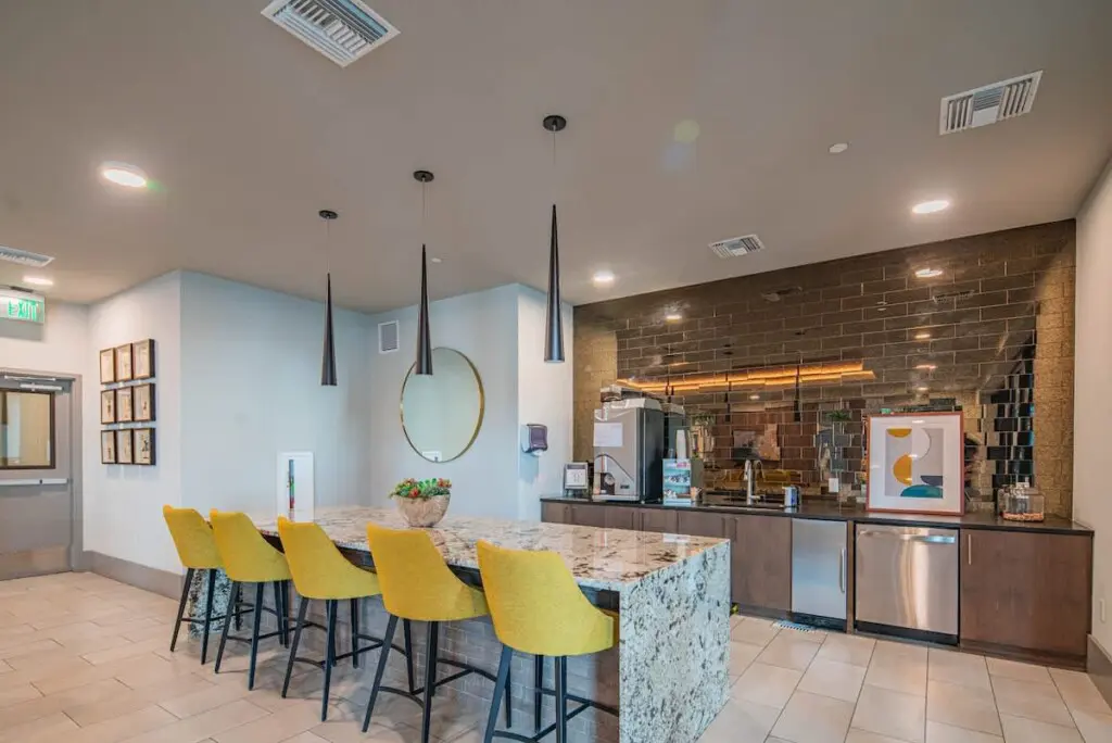 07b4230c c9b3 44 OahPy