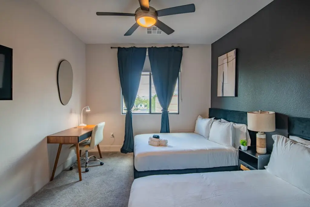 1a7c9b98 b593 46 db9yH