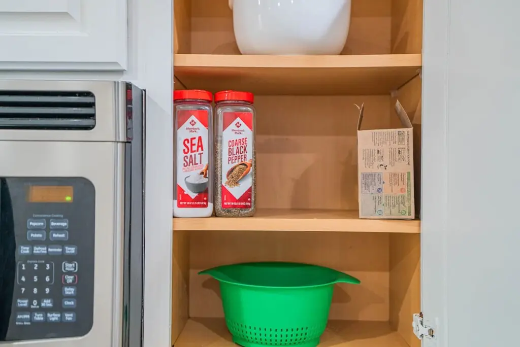 1c768546 3158 47 YYqyV