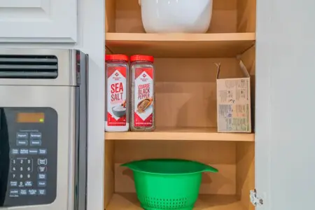 1c768546 3158 47 YYqyV