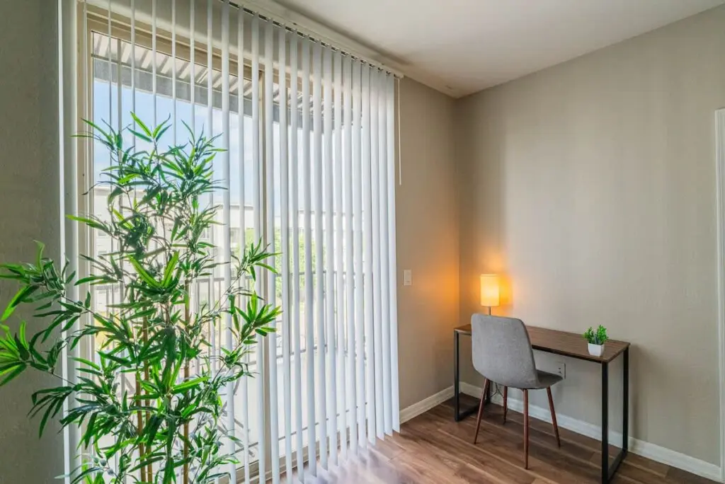 21cd9ab1 3ca4 4e r6xwu