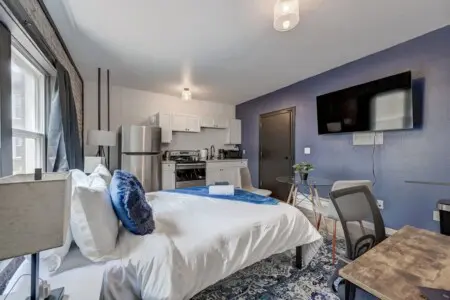 4ba3776c 75aa 42 26WNe