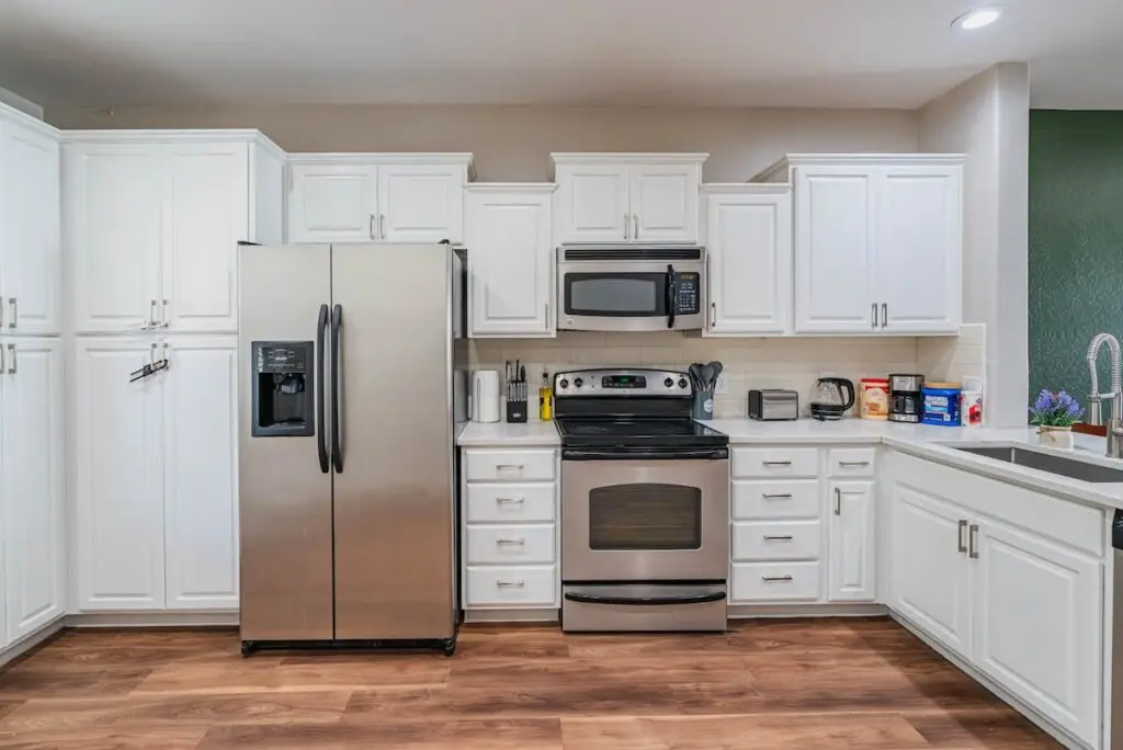 66a710e1 43f6 47 V8o1u