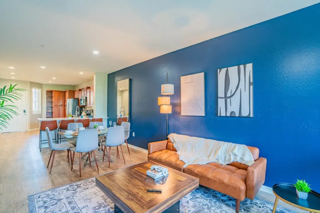 79ff4a12 0848 4e MpvGU