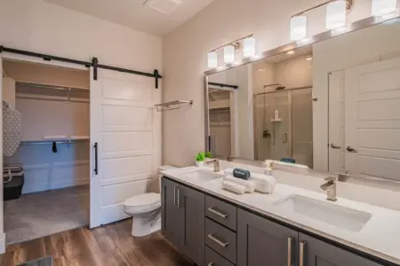 90f17226 8d69 42 hjlO3