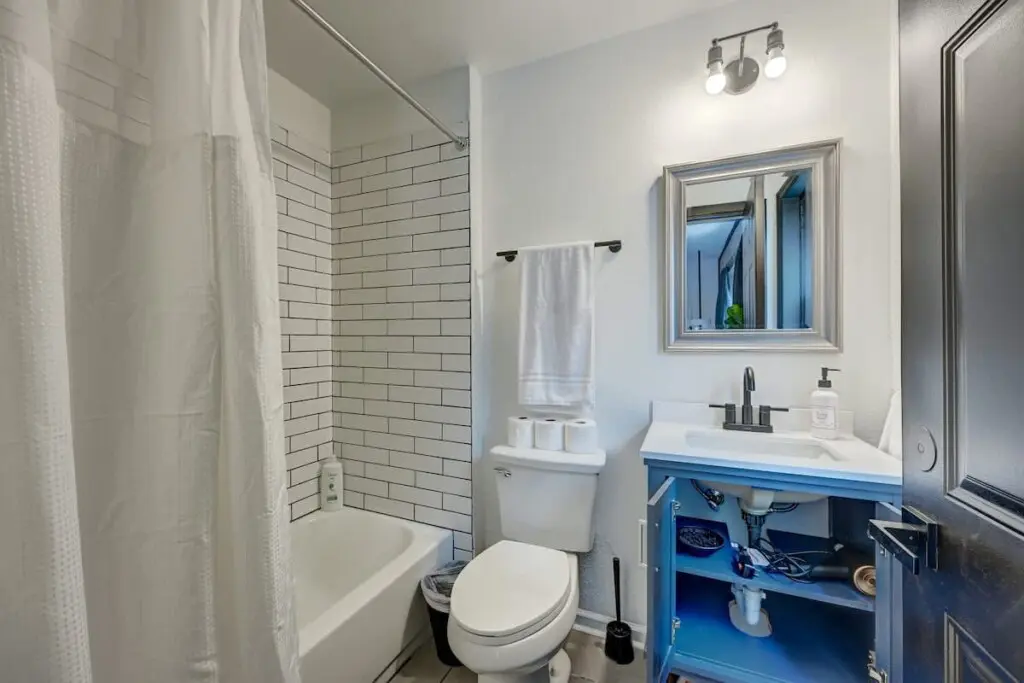 ada3c9f5 cf8b 4f hPYdS