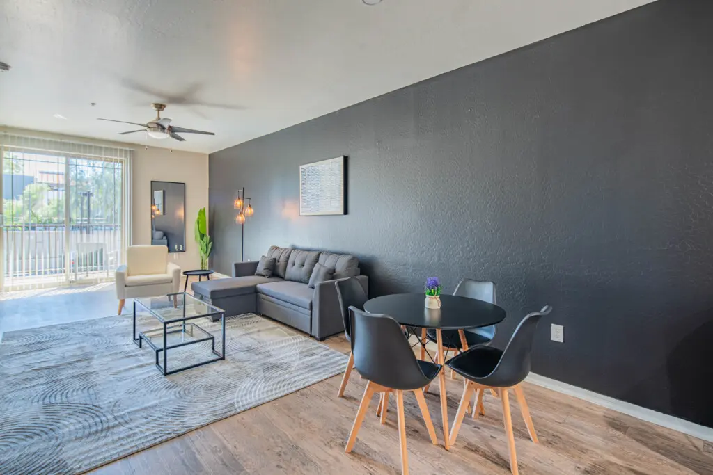 avhyckf47uyblnvjzjyt