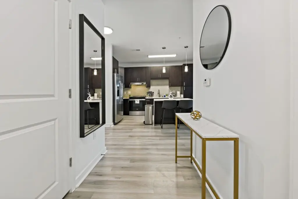 dfabd592 35f1 46 W9y9r