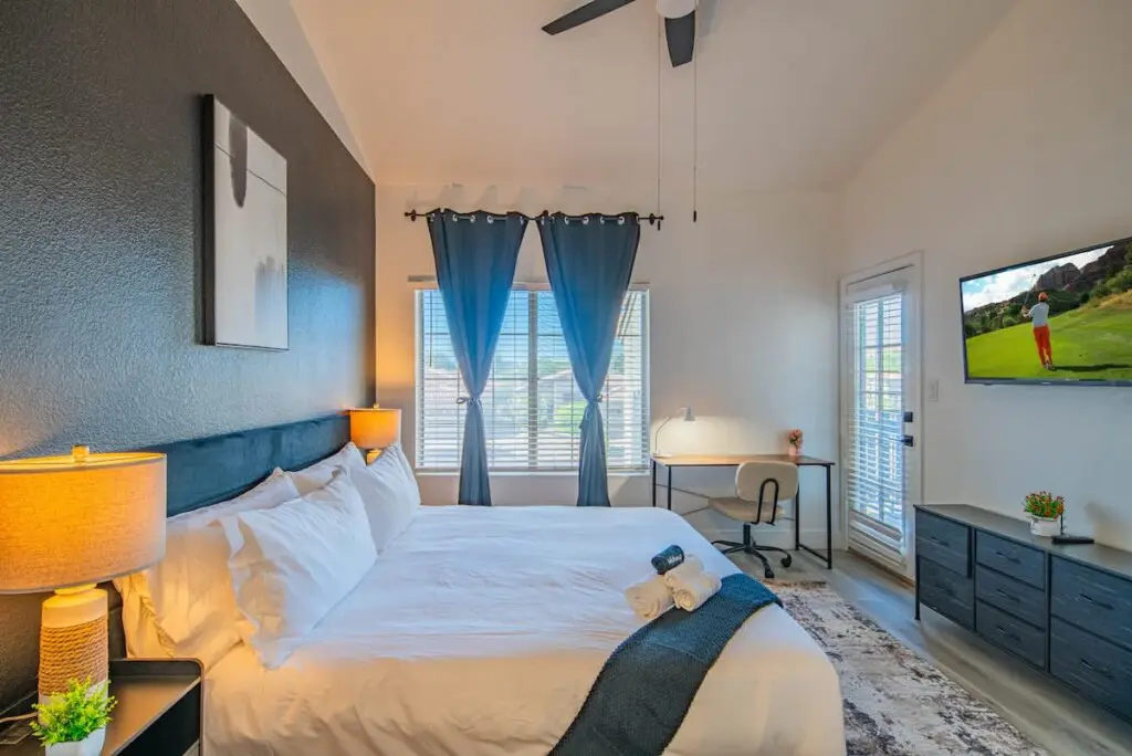 fe5f38b0 7437 41 HfCaA