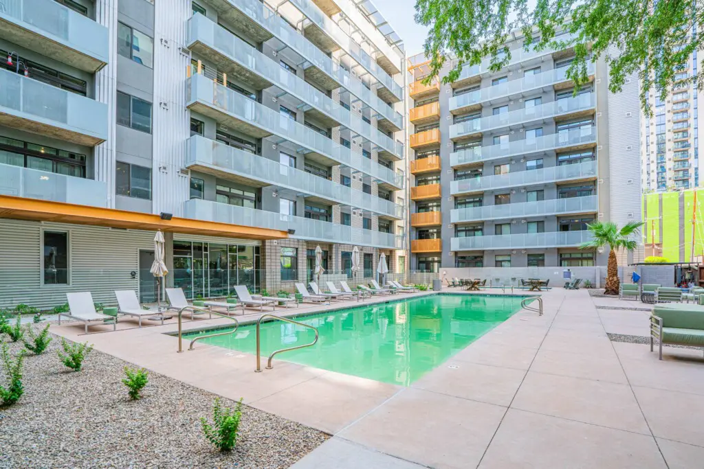 j50s9dyrr2xdjxlmiarm