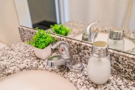 vmh0mfvx9vevzpu8je6r