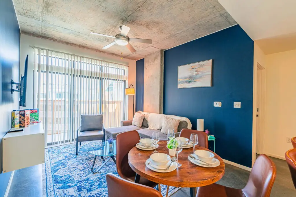 yw0xt1fmnlpllqdy9bek