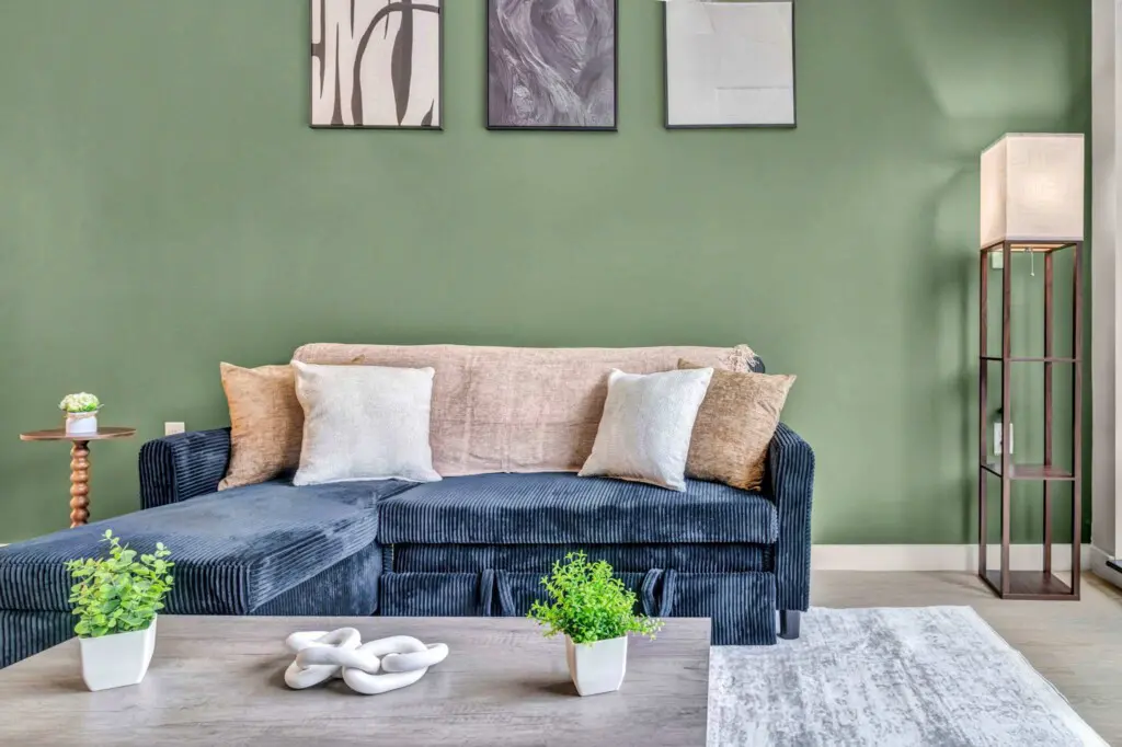 zoe231yrqlmzqay2caai