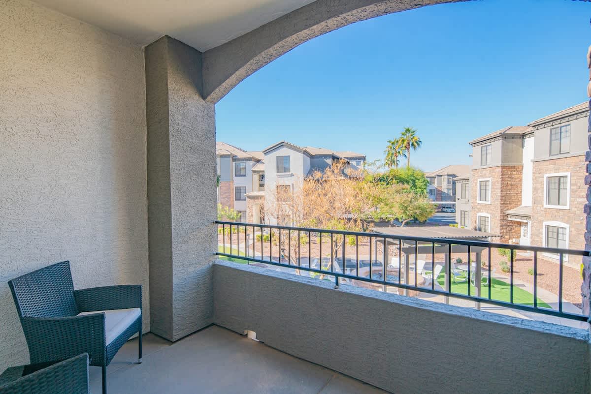 819df8d7 9f33 41 v48pt.jpg