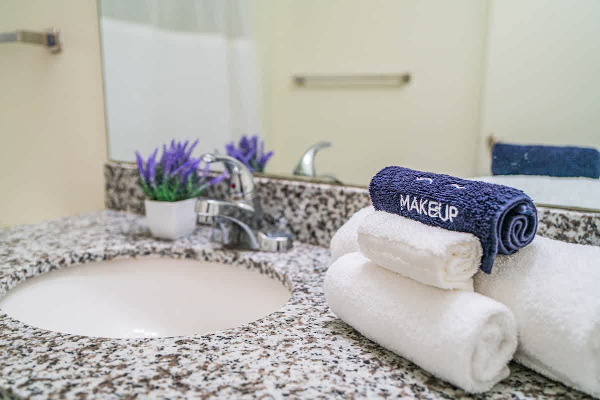 66380246 5449 46 QkQHZ.jpg