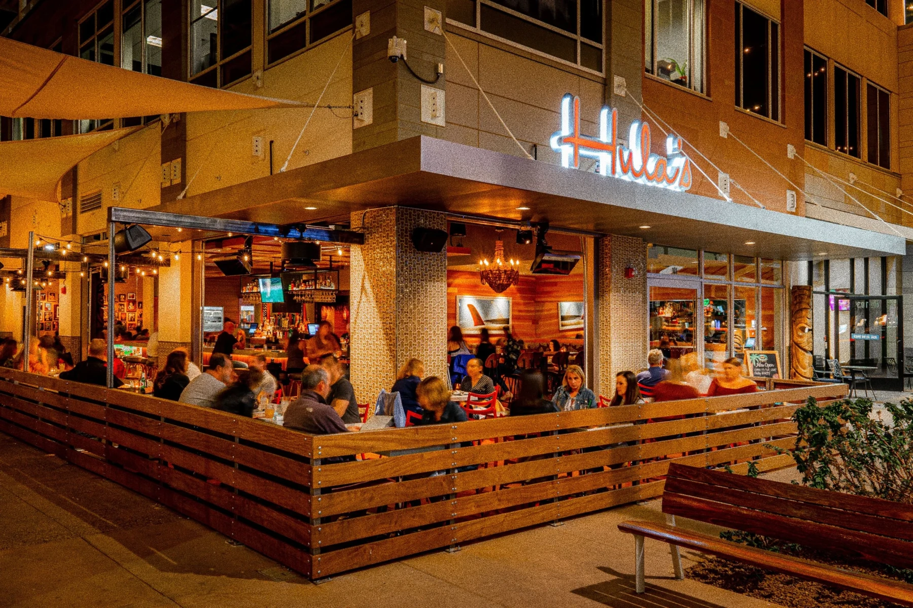 Hula's+High+Street+Patio+2020